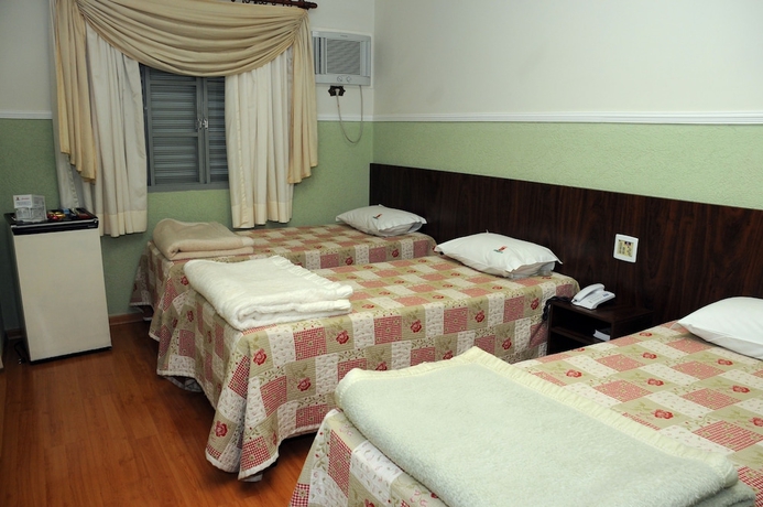 Imagen de la habitación del Hotel Estoril Palace. Foto 11