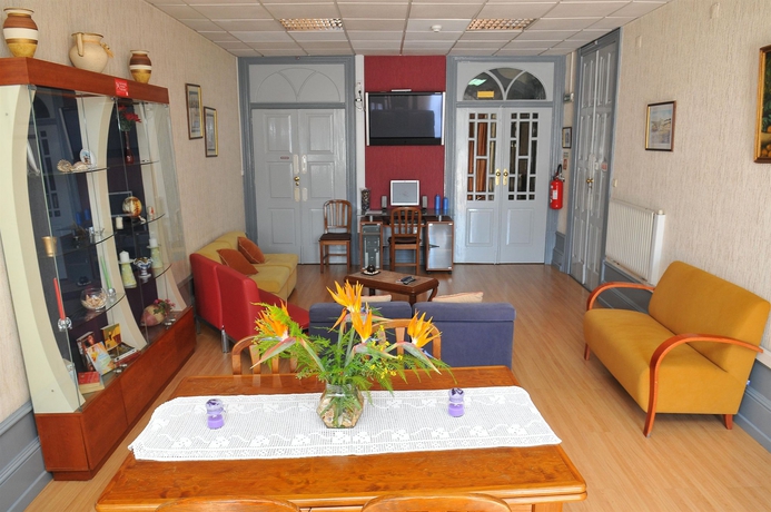 Imagen de los interiores del Hotel Estoril Porto. Foto 12