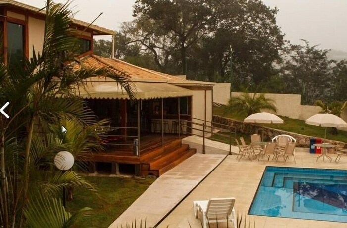 Imagen de la piscina del Hotel Estrada Real Palace. Foto 18