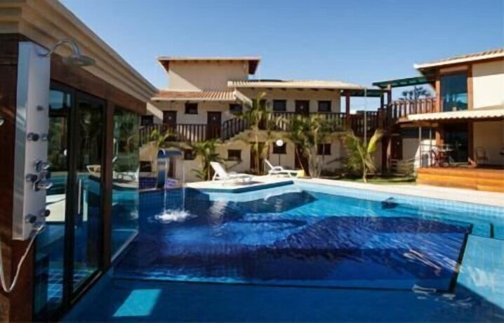 Imagen de la piscina del Hotel Estrada Real Palace. Foto 19