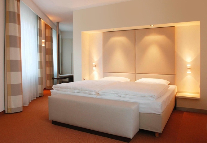 Imagen de la habitación del Hotel Estrel Hotel Berlin. Foto 4