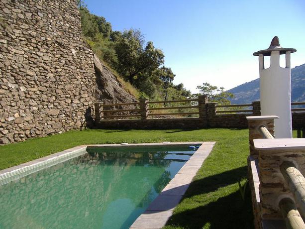 Imagen de la piscina del Hotel Estrella De Las Nieves. Foto 16