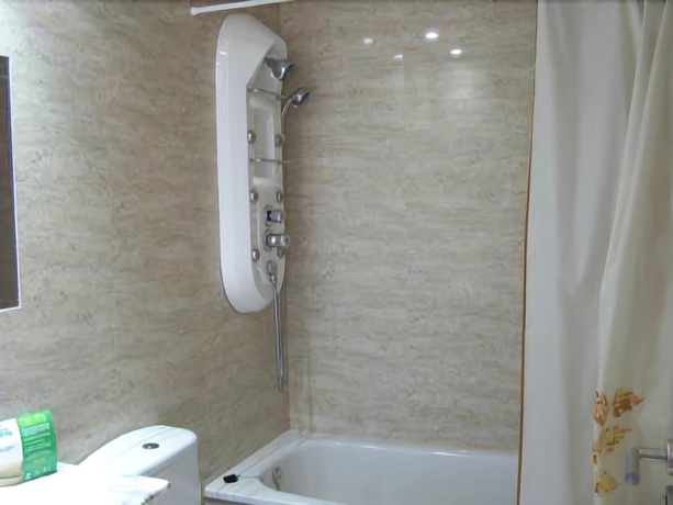 Imagen de la habitación del Hotel Estrella Del Alemar. Foto 8