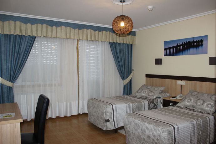 Imagen de la habitación del Hotel Estrella Del Mar, Lanzada. Foto 7