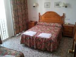 Imagen de la habitación del Hotel Estrella Del Mar, Motril. Foto 2