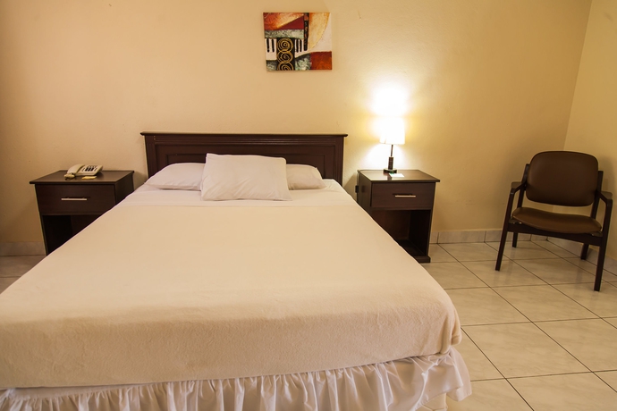 Imagen de la habitación del Hotel Estrella. Foto 5