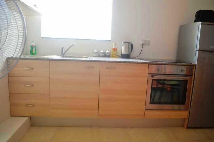 Imagen de la habitación del Hotel Estrella Lodging. Foto 2