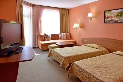 Imagen de la habitación del Hotel Estreya Palace. Foto 7
