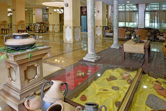 Imagen de los interiores del Hotel Estreya Palace and Residence. Foto 10