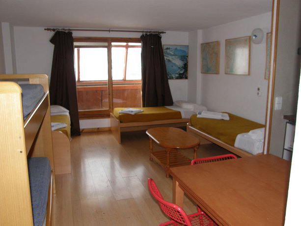 Imagen de la habitación del Hotel Estudios Hoserval. Foto 5