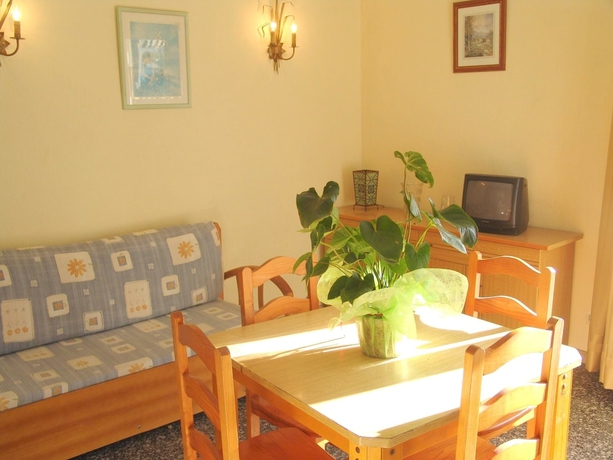 Imagen de la habitación del Hotel Estudios Zeus Aries. Foto 3