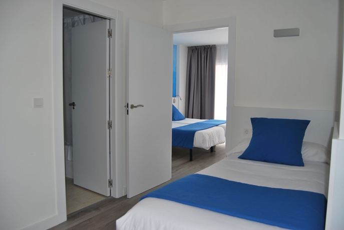 Imagen de la habitación del Hotel Estudiotel Alicante. Foto 12