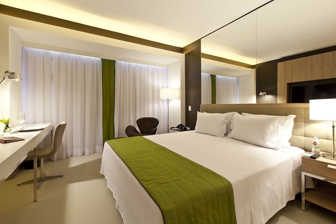 Imagen de la habitación del Hotel Esuites Savassi Toscanini. Foto 3