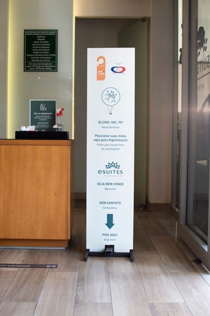 Imagen de los interiores del Hotel Esuites Savassi Toscanini. Foto 11