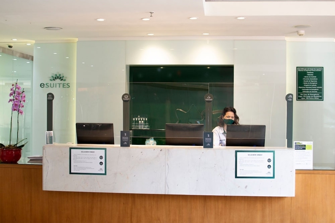 Imagen de los interiores del Hotel Esuites Savassi Toscanini. Foto 18