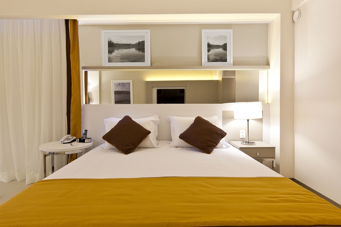 Imagen de la habitación del Hotel Esuites Spa Lagoa Santa. Foto 12