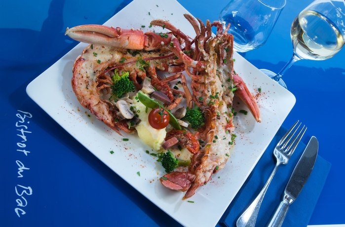 Imagen del bar/restaurante del Hotel Et Bistrot Du Bac. Foto 10