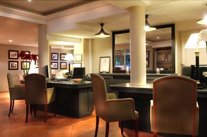 Imagen de los interiores del Hotel Et Résidence La Réserve. Foto 19