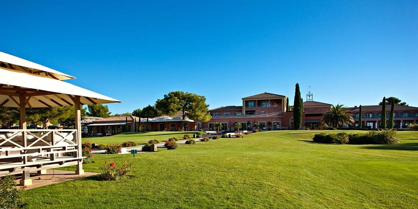 Imagen de los exteriores del Hotel Et Spa Du Castellet. Foto 8