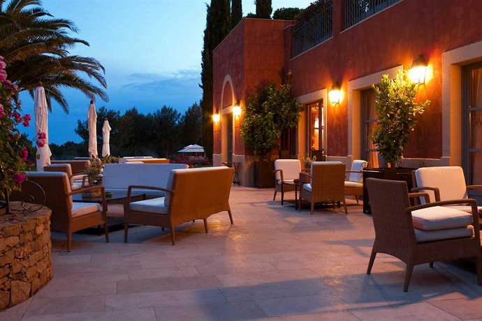 Imagen de los exteriores del Hotel Et Spa Du Castellet. Foto 10