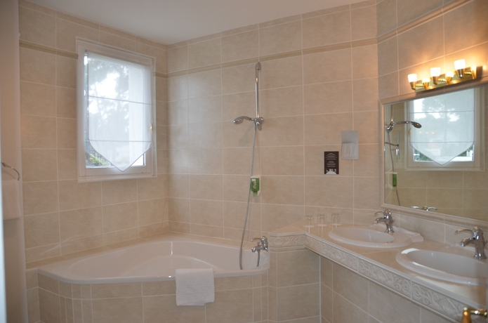 Imagen de la habitación del Hotel Et Spa Les Cleunes Oléron. Foto 7