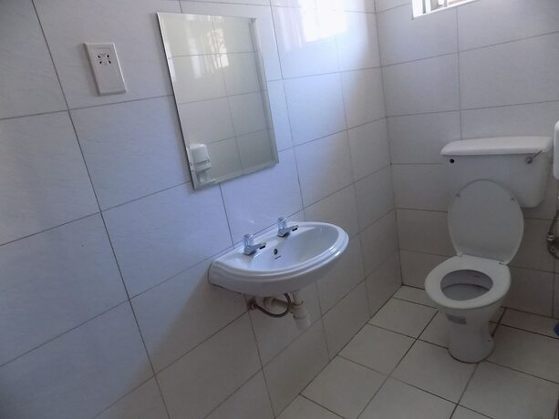 Imagen general del Hotel Etana Motel. Foto 9