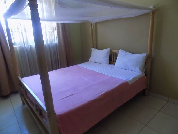 Imagen de la habitación del Hotel Etana Motel. Foto 16