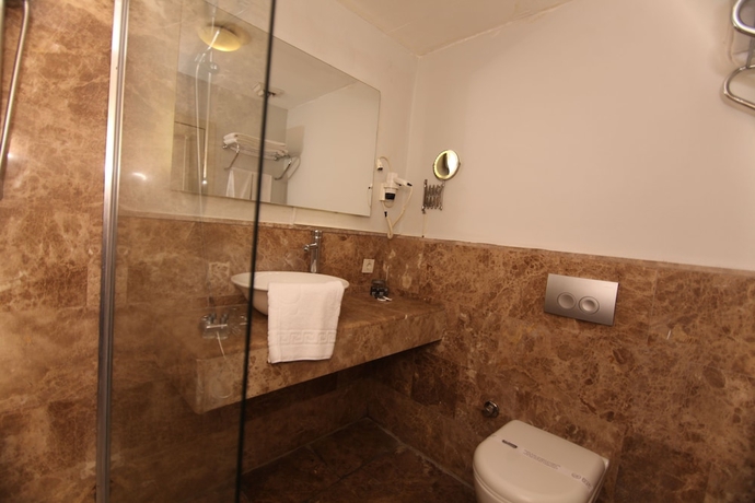 Imagen de la habitación del Hotel Etap Mola. Foto 18