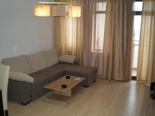 Imagen de la habitación del Hotel Etara 3 Apartcomplex. Foto 6