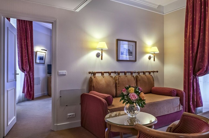 Imagen de la habitación del Hotel Etats Unis Opera. Foto 10