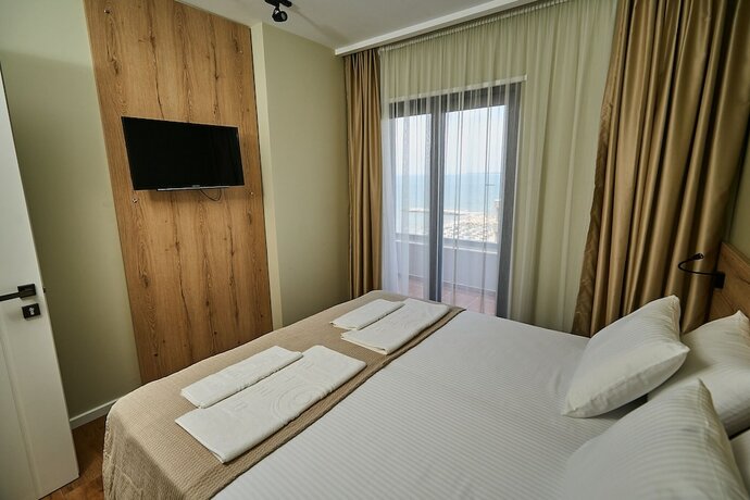 Imagen de la habitación del Hotel Eter, Golem. Foto 14