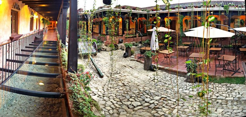 Imagen de los exteriores del Hotel Eterna Primavera Antigua. Foto 11