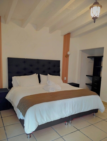 Imagen de la habitación del Hotel Eterna Primavera Cuernavaca. Foto 7