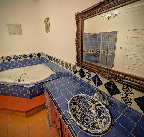 Imagen de la habitación del Hotel Eterna Primavera Cuernavaca. Foto 9