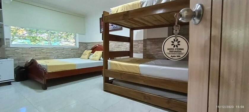 Imagen de la habitación del Hotel Eterna Primavera. Foto 9