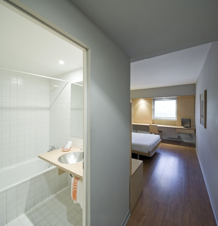 Imagen de la habitación del Hotel Eth Irun. Foto 8