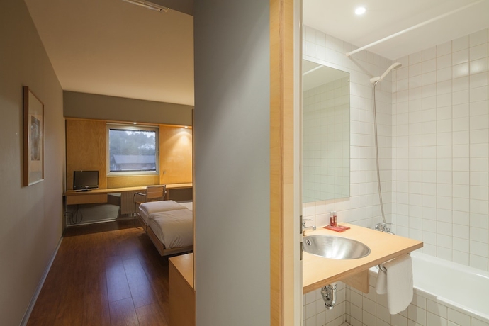 Imagen de la habitación del Hotel Eth Irun. Foto 11