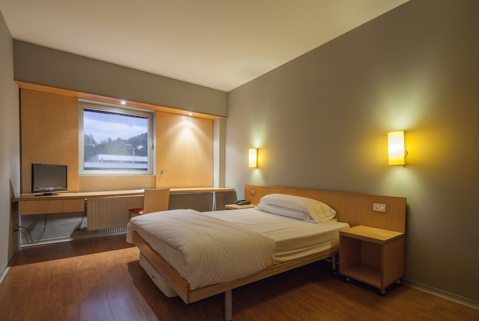 Imagen de la habitación del Hotel Eth Irun. Foto 14