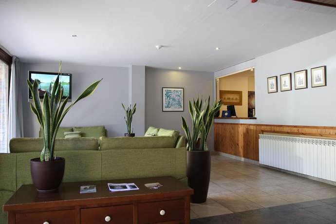 Imagen de los interiores del Hotel Eth Palai. Foto 12