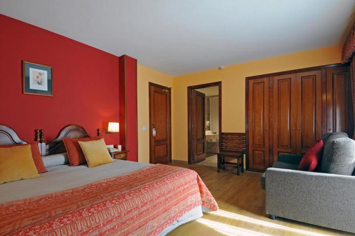 Imagen de la habitación del Hotel Eth Pomer. Foto 5