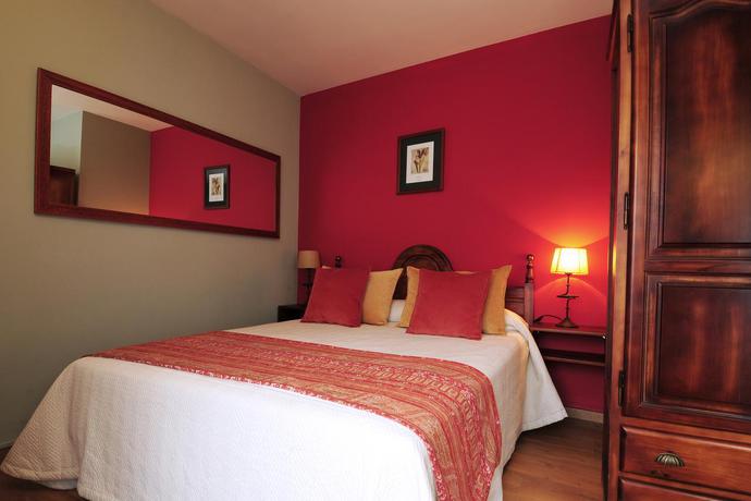 Imagen de la habitación del Hotel Eth Pomer. Foto 9