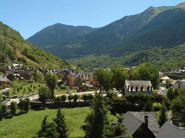 Imagen de los exteriores del Hotel Eth Solan. Foto 6