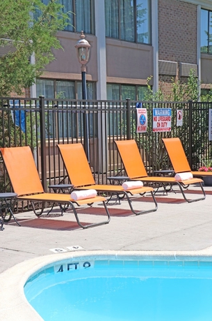 Imagen de la piscina del Hotel Ethan Allen. Foto 19