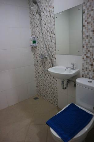 Imagen de la habitación del Hotel Ethan Cilincing Plaza. Foto 5