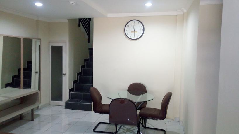Imagen de los interiores del Hotel Ethan Cilincing Plaza. Foto 20