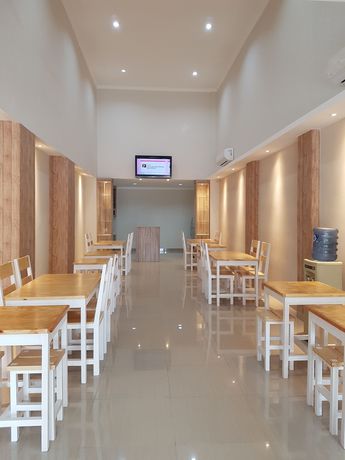 Imagen de los interiores del Hotel Ethan. Foto 19