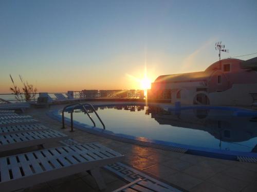 Imagen general del Hotel Ether Sunset Oia. Foto 12