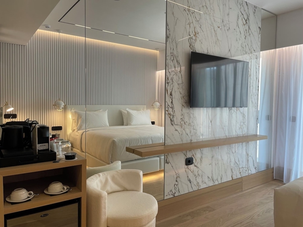 Imagen de la habitación del Hotel Ethereal White Resort. Foto 7