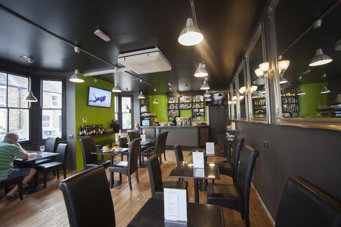 Imagen del bar/restaurante del Hotel Ethos. Foto 3