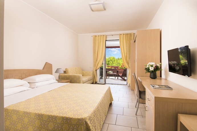 Imagen de la habitación del Hotel Ethra Reserve - Calanè 4*. Foto 11